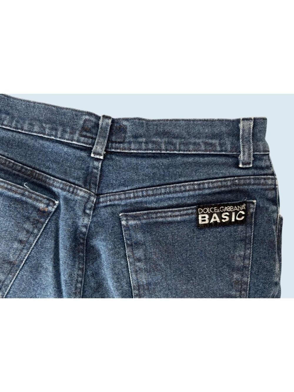 Vintage DOLCE & GABBANA Basic 90s / 00s Hi Rise Straight Leg Jean Sz 27